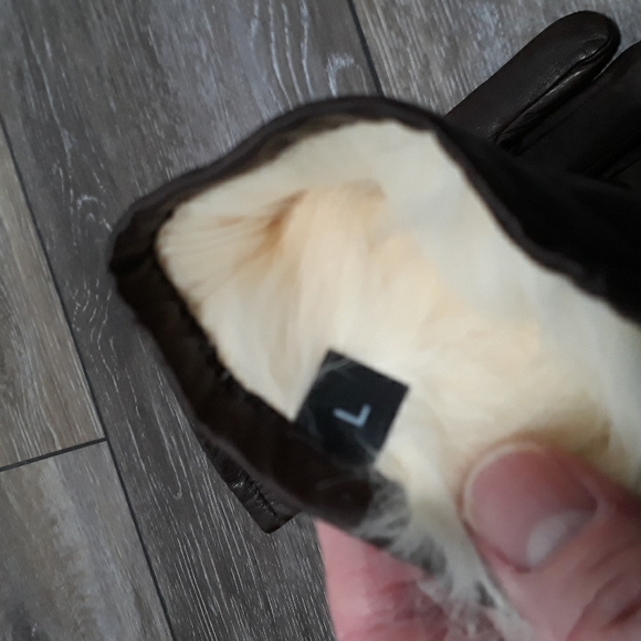 Dark brown leather fur lined gloves. Large - Picture 6 of 7